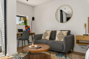 Serene Parkside Studio near Canal Walk